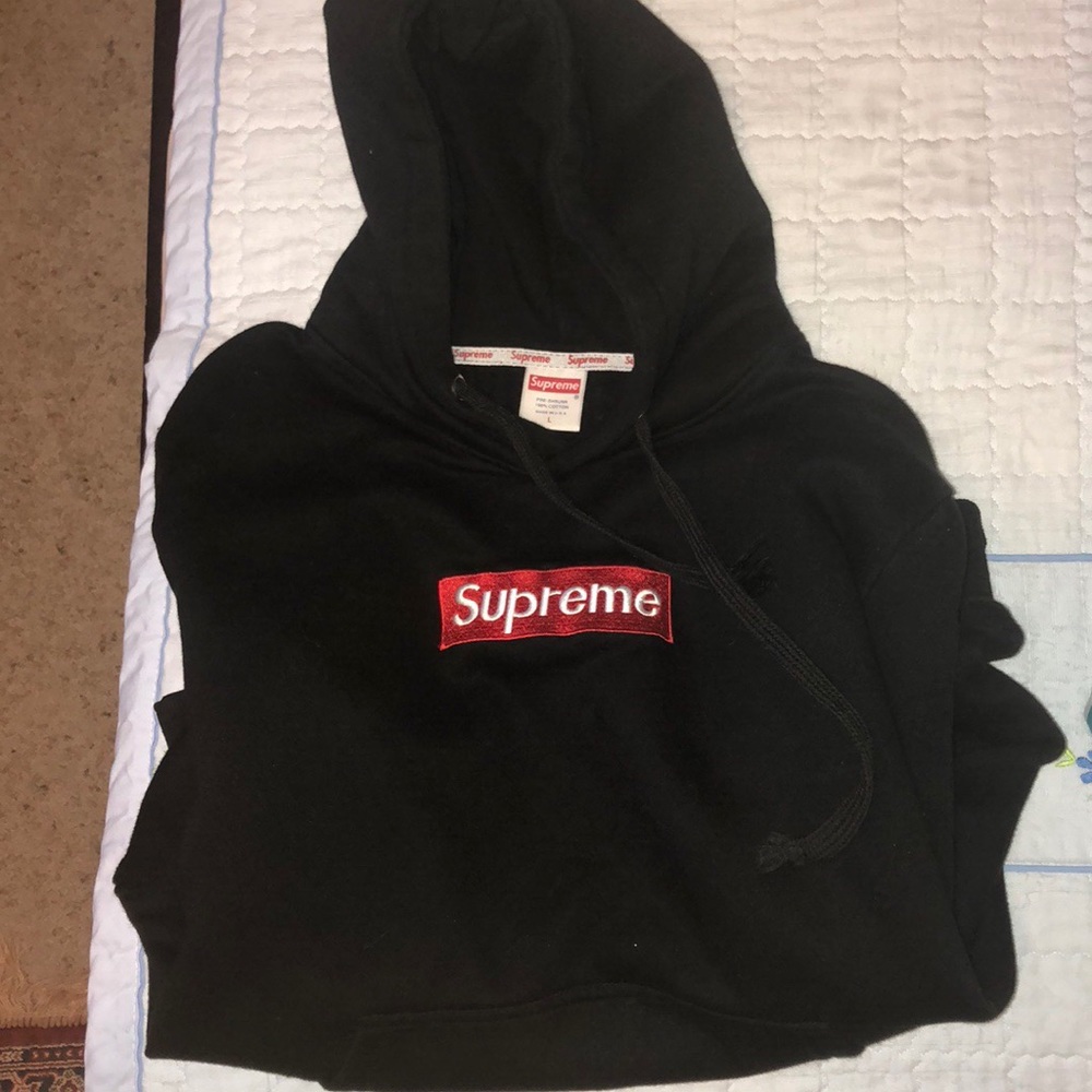 Supreme hoodie